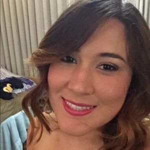 Meet your Posher, Mayra